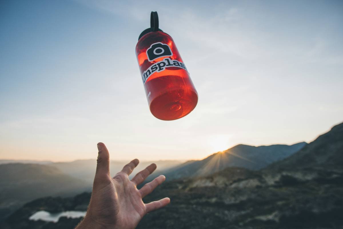 Infographic showing the importance of hydration during climbing